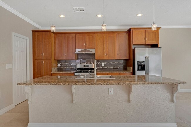 Building Photo - HENDERSON HIGHLY UPGRADED HOME!