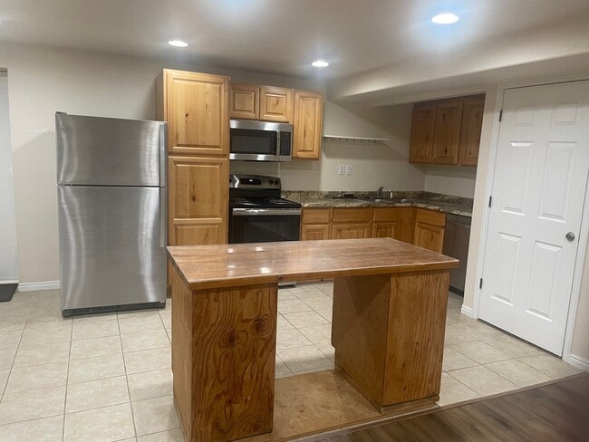Building Photo - 4609 Goshute Dr