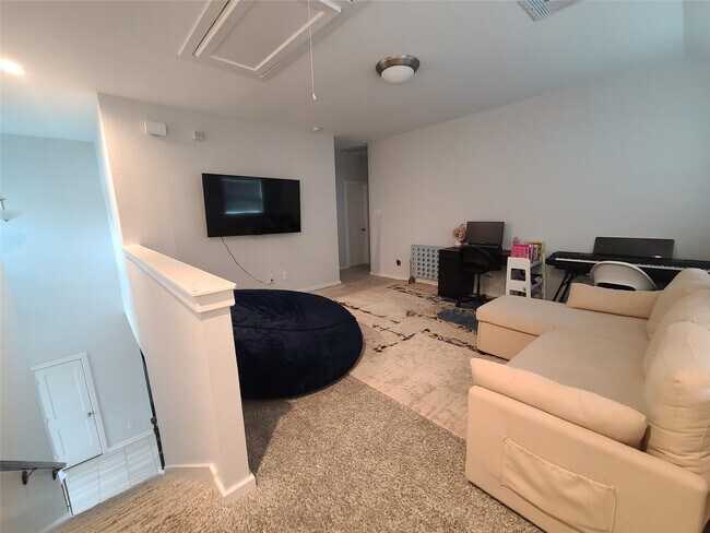 Building Photo - 7035 Coneflower Creek Ct