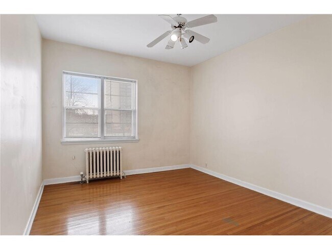 Building Photo - 3136 W Bde Maka Ska Blvd