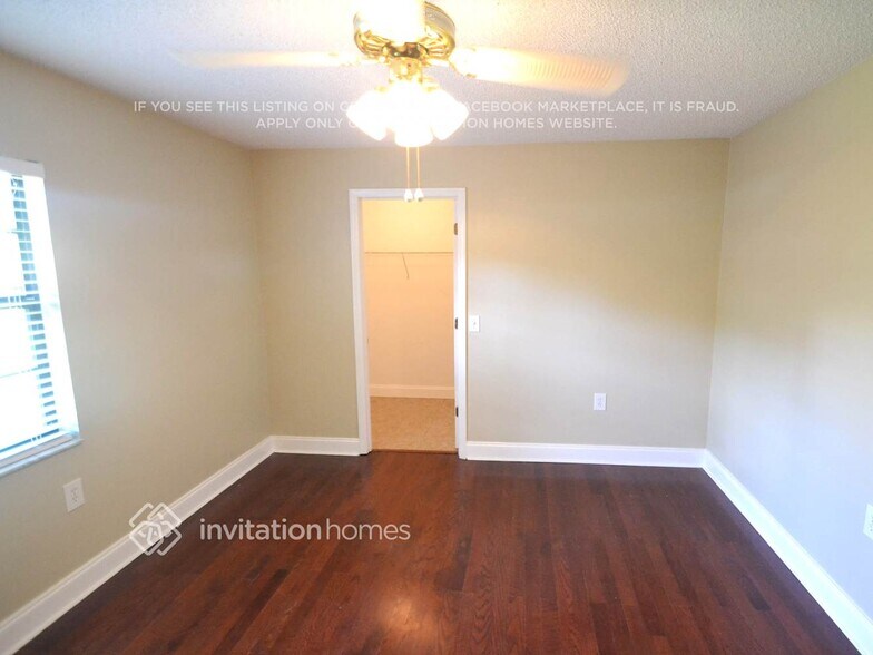 Building Photo - 5902 Buck Run Dr