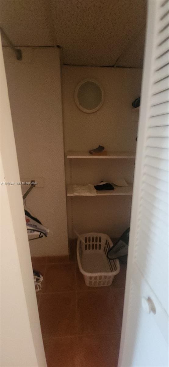 Building Photo - 1985 S Ocean Dr