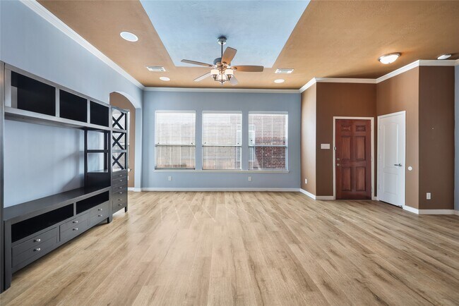 Building Photo - 17303 Brookhollow Ct Dr