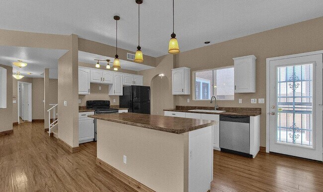 Building Photo - House for Rent in Baylor