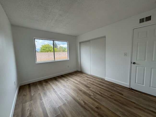 Building Photo - 1455 Laramie Ave