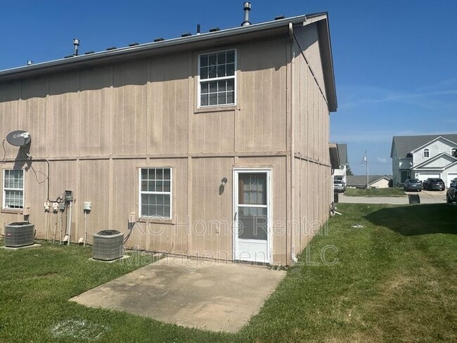 Building Photo - 506 A Skyvue Dr