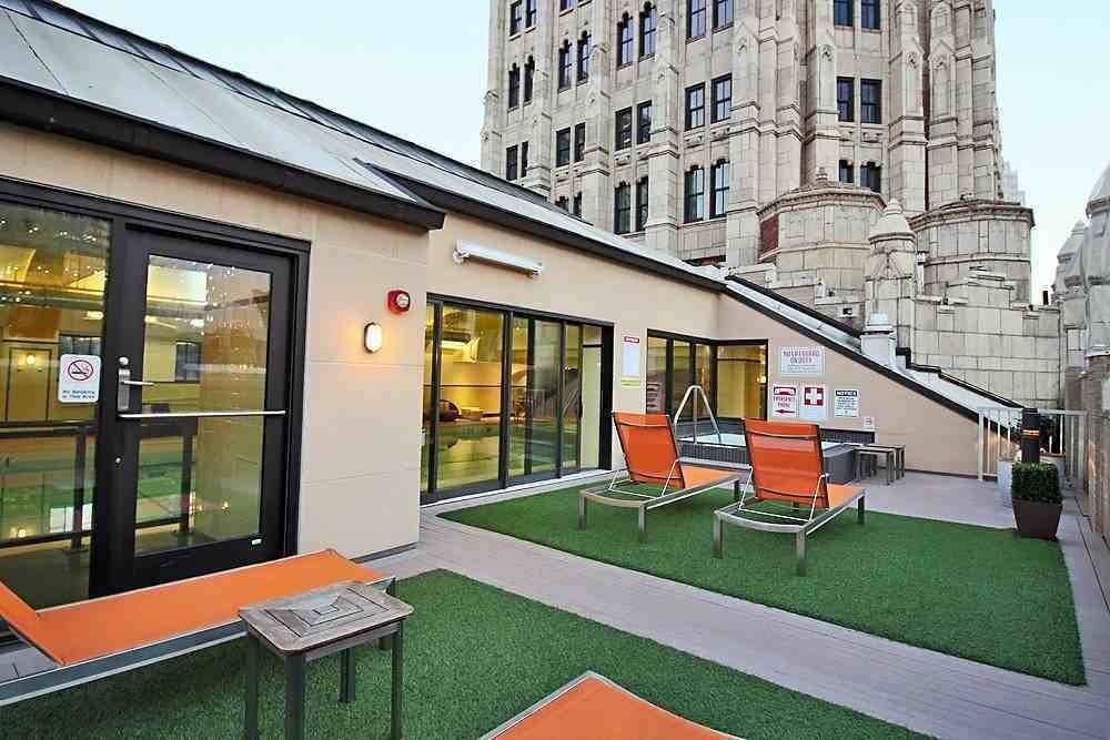 Building Photo - 182 W Randolph St