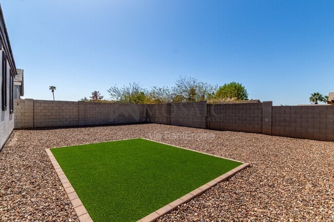Building Photo - 5736 S Daisy Patch Pl