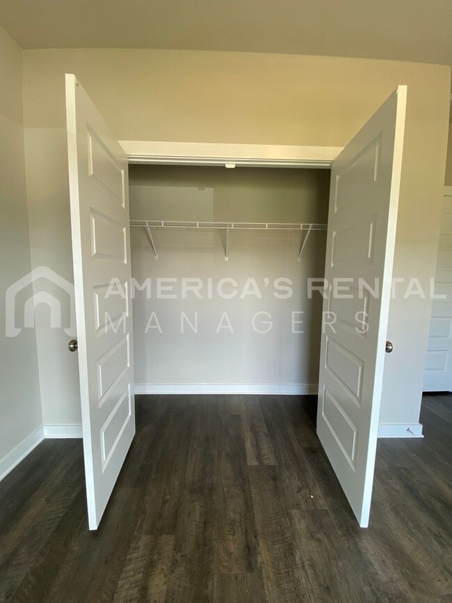 Building Photo - Home for Rent in Jemison, AL... View with 48 Hours Notice!