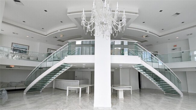 Building Photo - 350 S Miami Ave