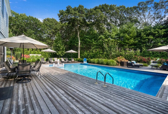 Building Photo - 30 Old Fish Cove Rd