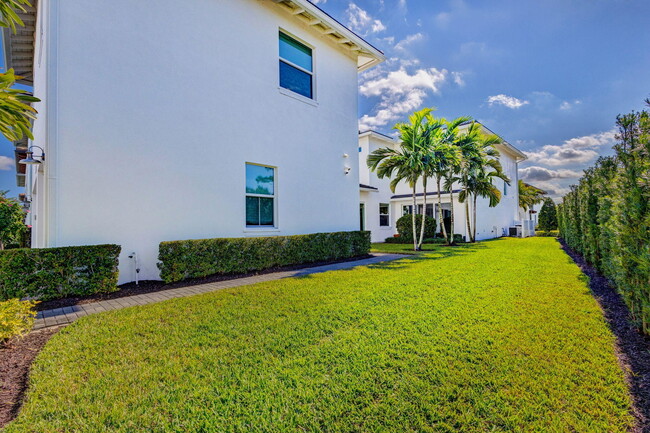 Building Photo - 13325 Machiavelli Way