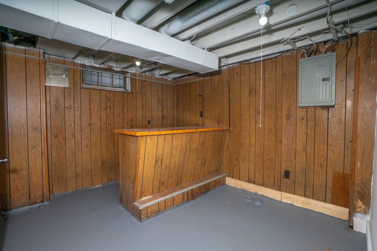 Building Photo - 12039 Lauder St