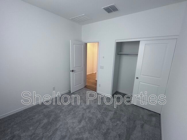 Building Photo - 14360 W Alameda Dr