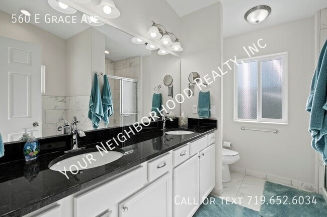 Building Photo - 560 E Grace Ave