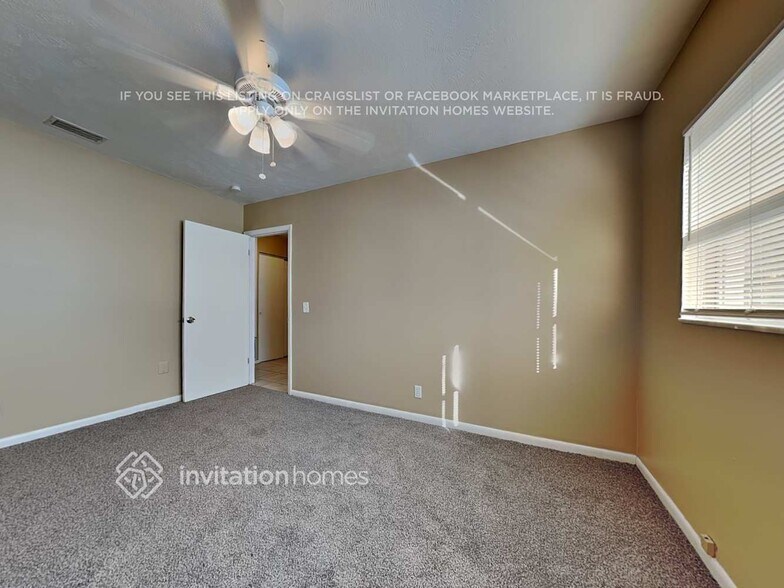 Building Photo - 12718 Sebring Blvd