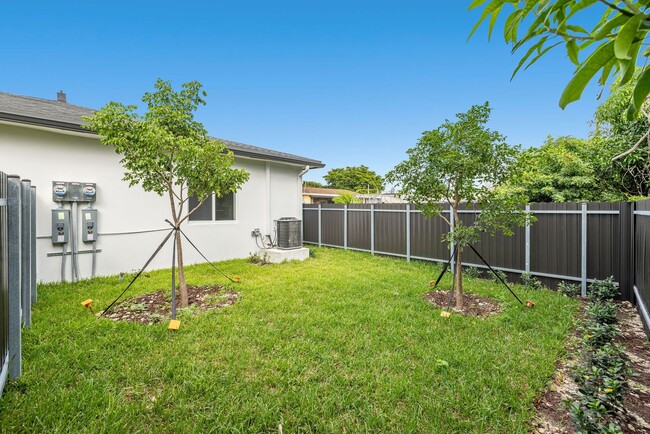 Building Photo - Quail Roost Duplex