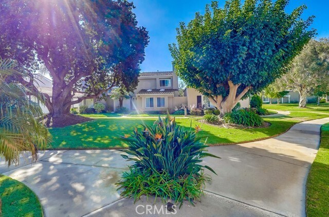 Building Photo - 7030 Seawind Dr