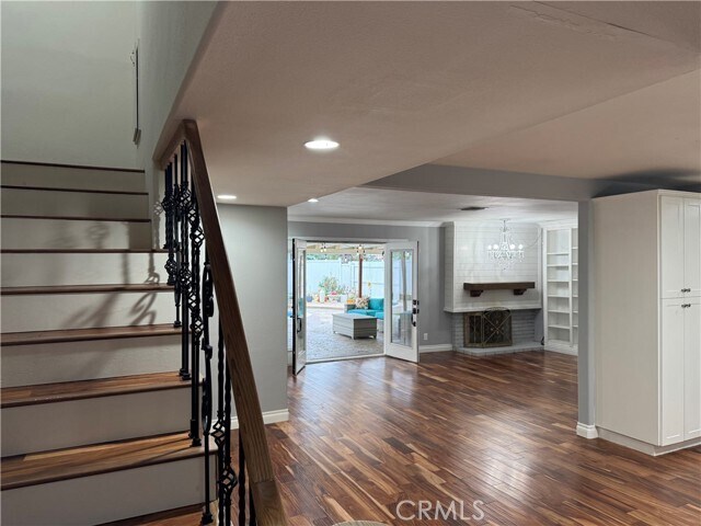 Building Photo - 400 E Patwood Dr