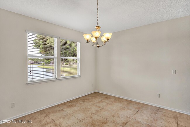 Building Photo - 16226 Magnolia Grove Way