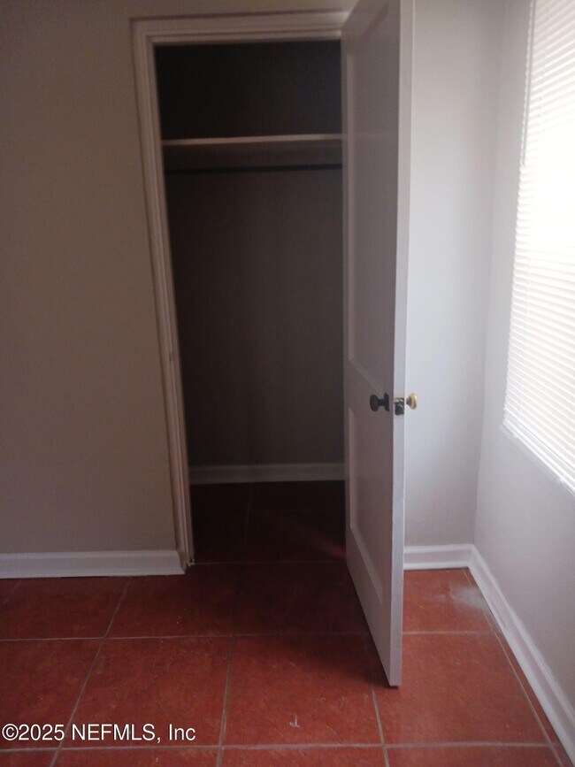 Building Photo - 1669 Stafford Rd