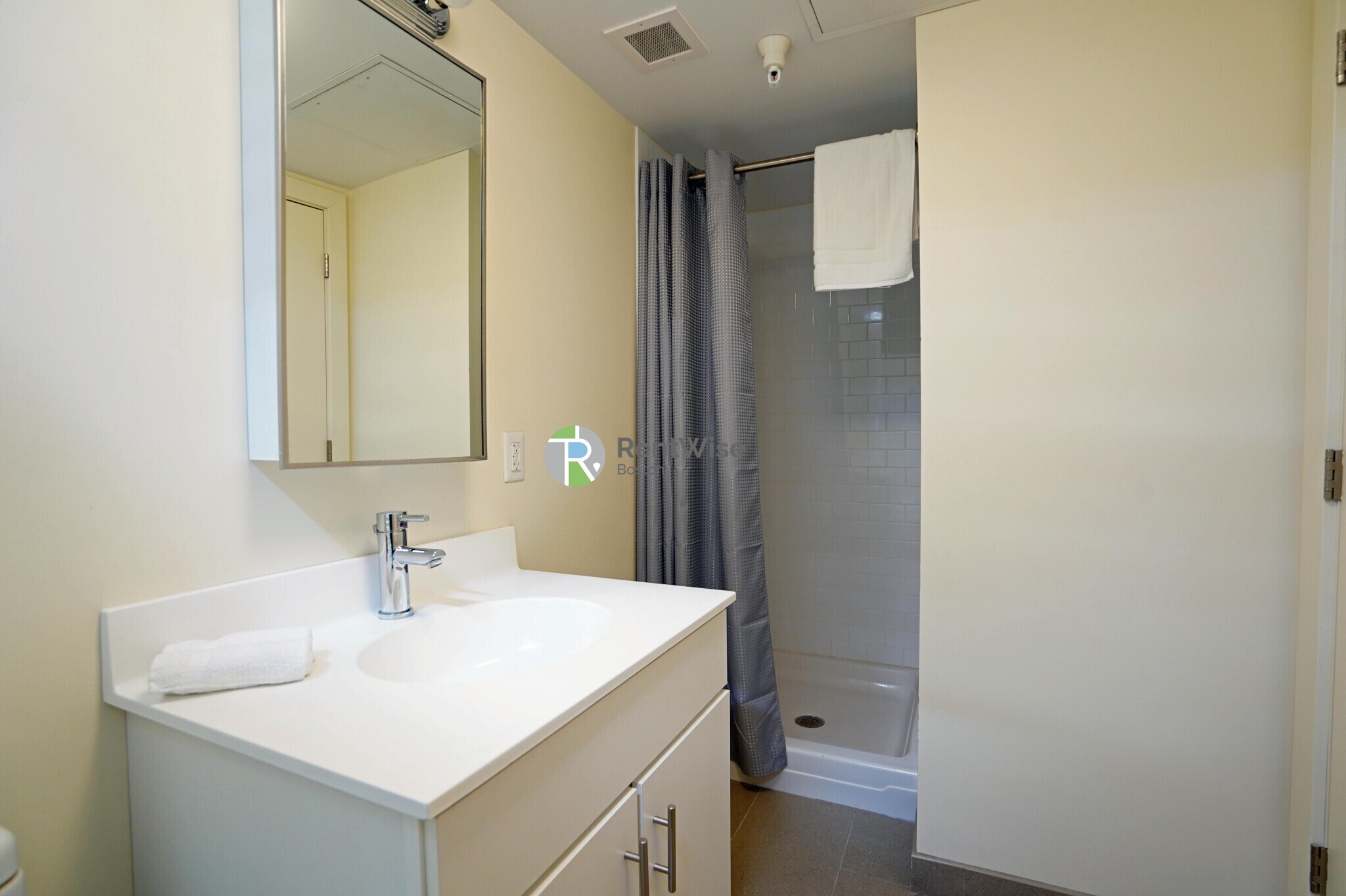 Building Photo - 8 Winter St