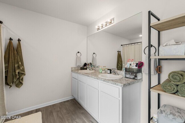 Building Photo - 4000 Millicent Ln