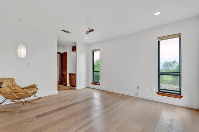 Building Photo - 1201 Co Rd 138