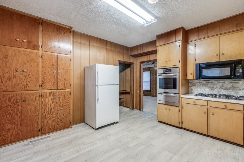 Building Photo - 7291 Ash St