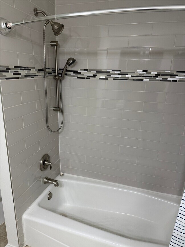 Building Photo - 9626 Magnolia Ridge Dr