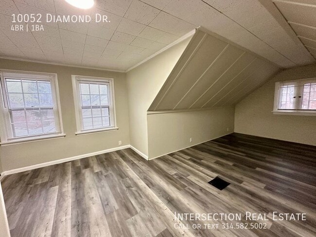 Building Photo - 10052 Diamond Dr