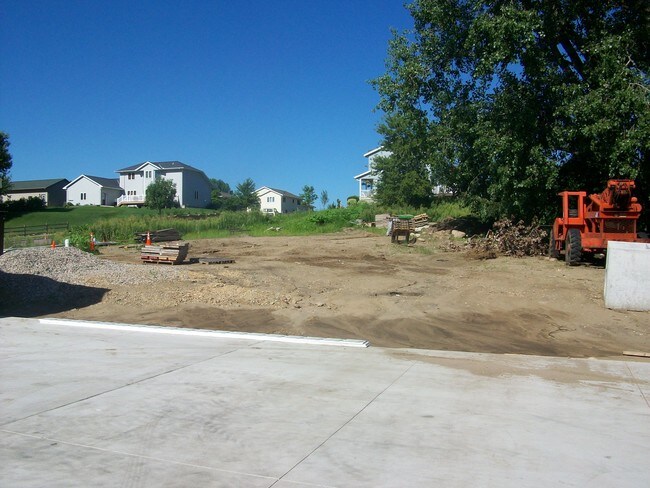 Building Photo - Bunker Lane Townhomes