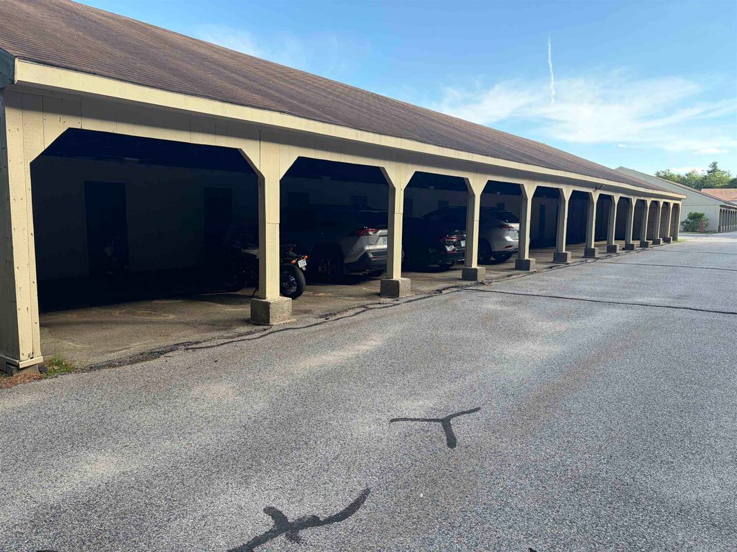 Building Photo - 1711 White Cedar Blvd