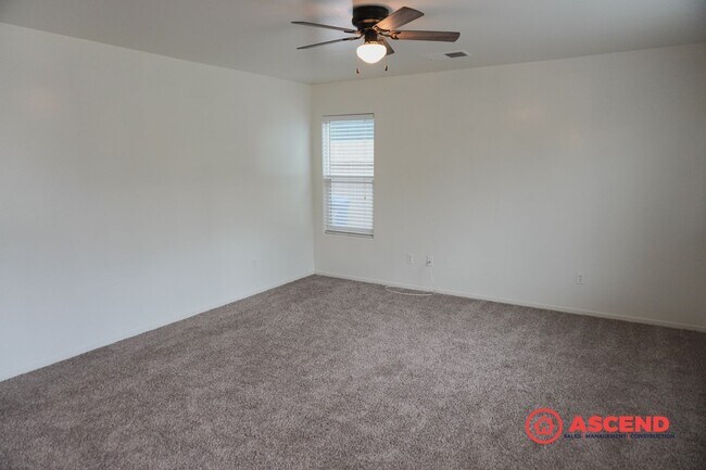 Building Photo - Corner Home Located in the Southwest!