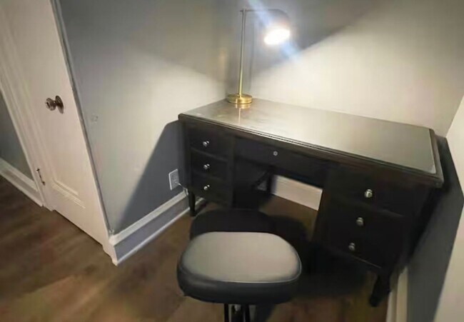 Building Photo - Spacious Cleveland Heights Home in Desirable Neighborhood!