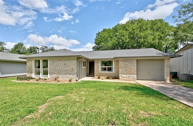 Building Photo - 2313 Aldford Dr