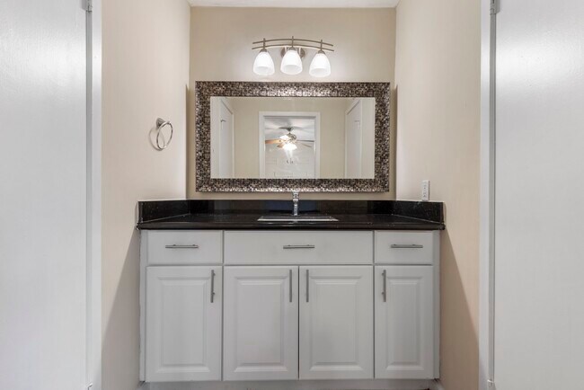 Building Photo - 12106 Gray Oak Pl