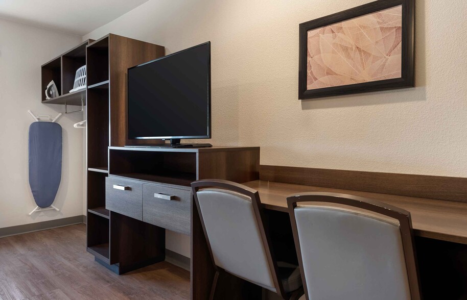 Building Photo - Furnished Studio-Minneapolis - Airport - M...