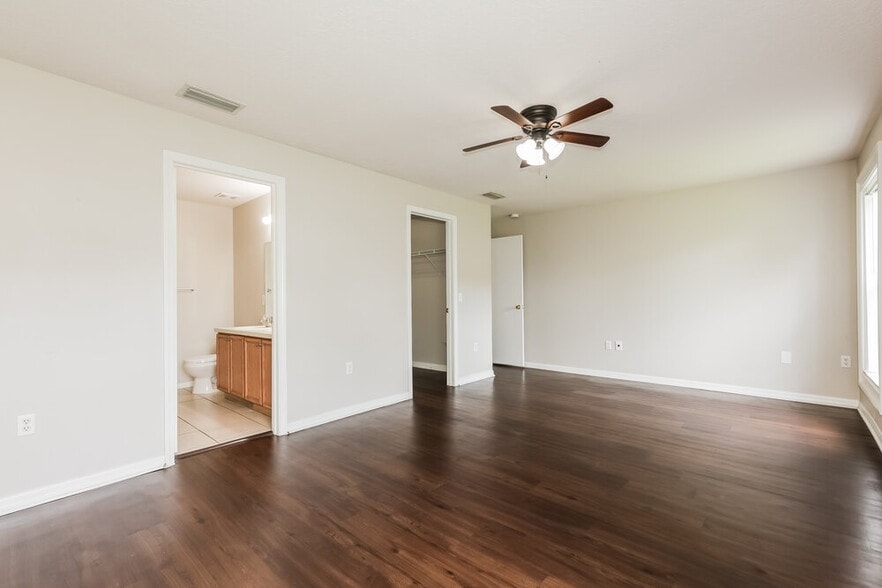 Building Photo - 2292 Blackwood Dr
