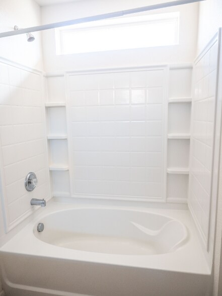 Building Photo - 3931 Balsawood Ln