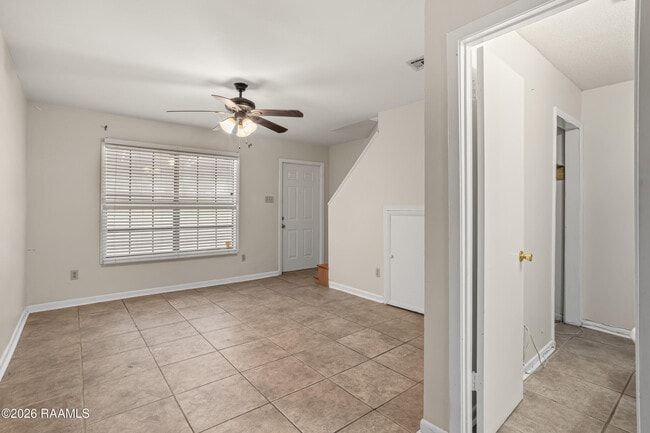 Building Photo - 115 Woodworth Ln