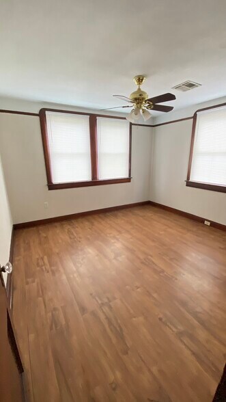 Front bedroom - 1513 Hancock St