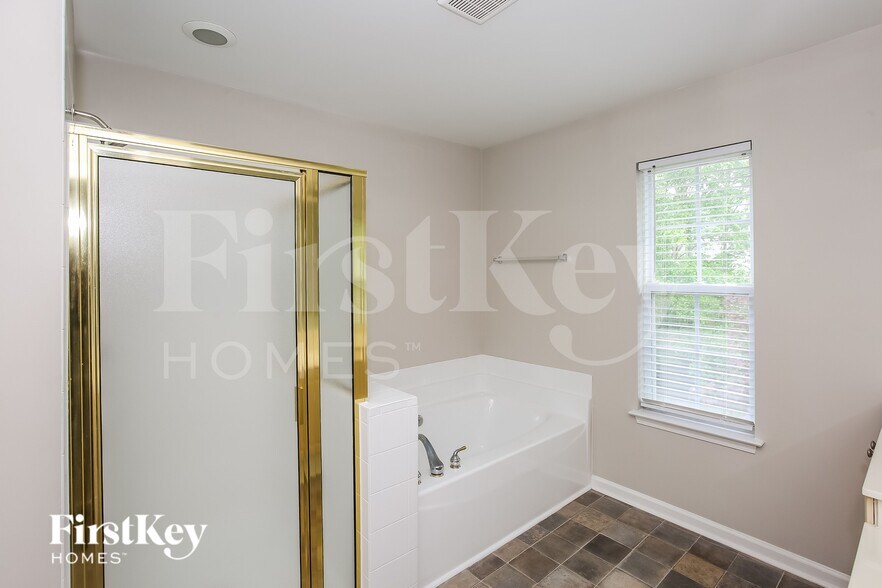 Building Photo - 2516 Macie Glen Ct