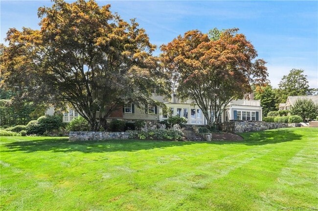 Building Photo - 378 Taconic Rd
