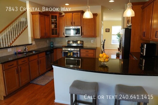 Building Photo - 7843 Crystal Brook Way