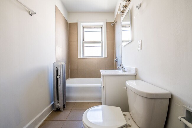 Building Photo - 6705-6707 S Michigan Ave