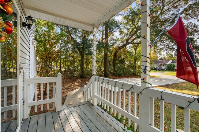 Building Photo - 8 Blocks from Garden City Beach! 2 Bed/1.5 Bath Duplex