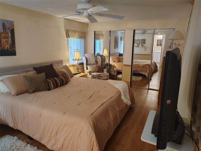 Building Photo - 142 W Caribbean