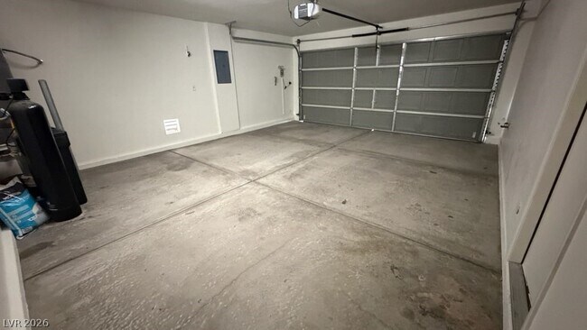 Building Photo - 718 Thornford St