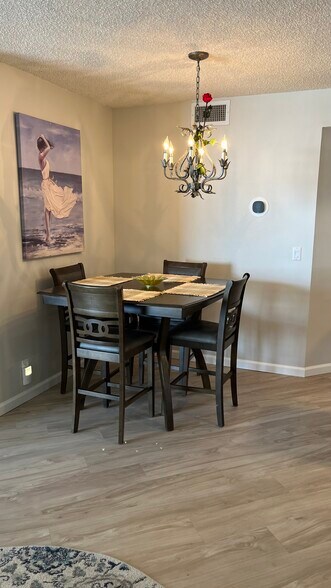 Dining Room - 9650 S Ocean Dr